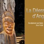 La Déese d'Angkor est une sculpture de Russel YAHIYA sur du bois flotté